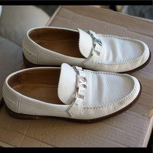Louis Vuitton loafers 👞